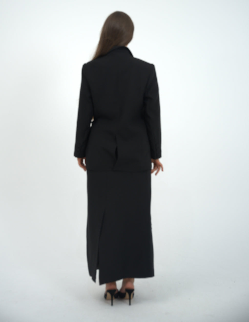 Atelier Embroidered Wrap