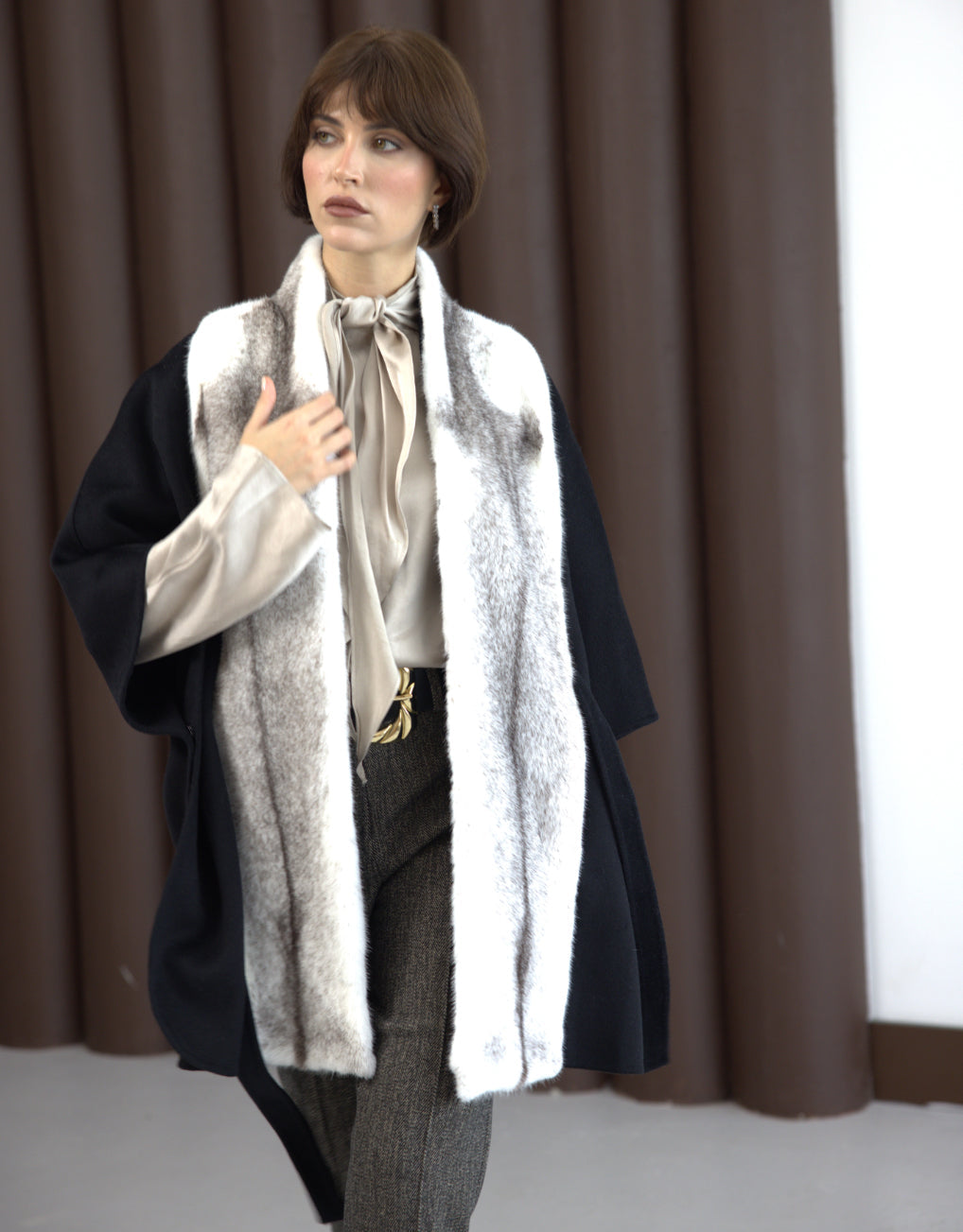 Vela Mink Cape