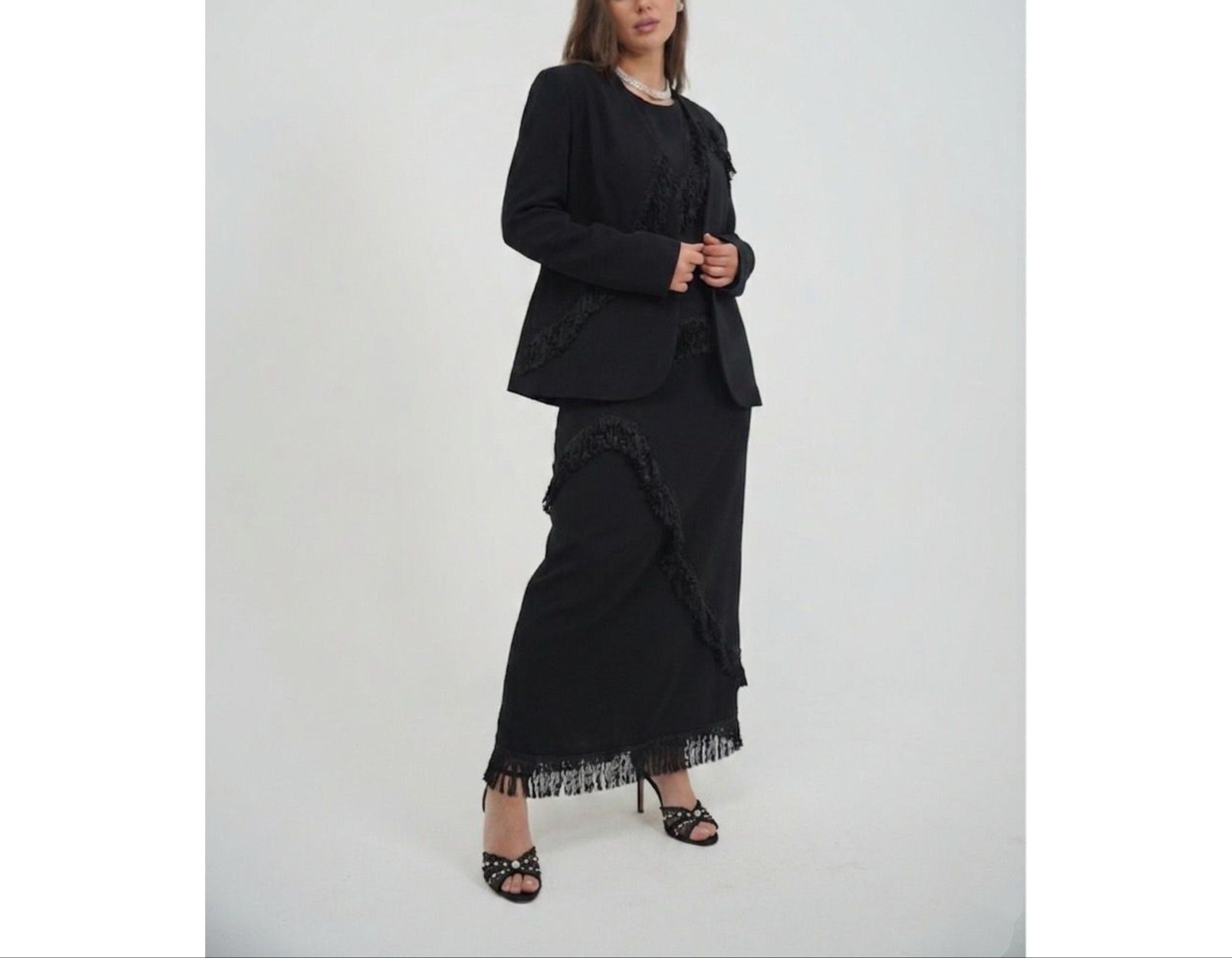 Hemline Fringe Set
