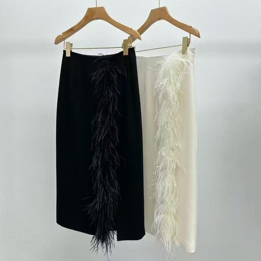 Feather Column Skir