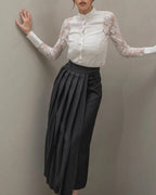 Foldline Pleat