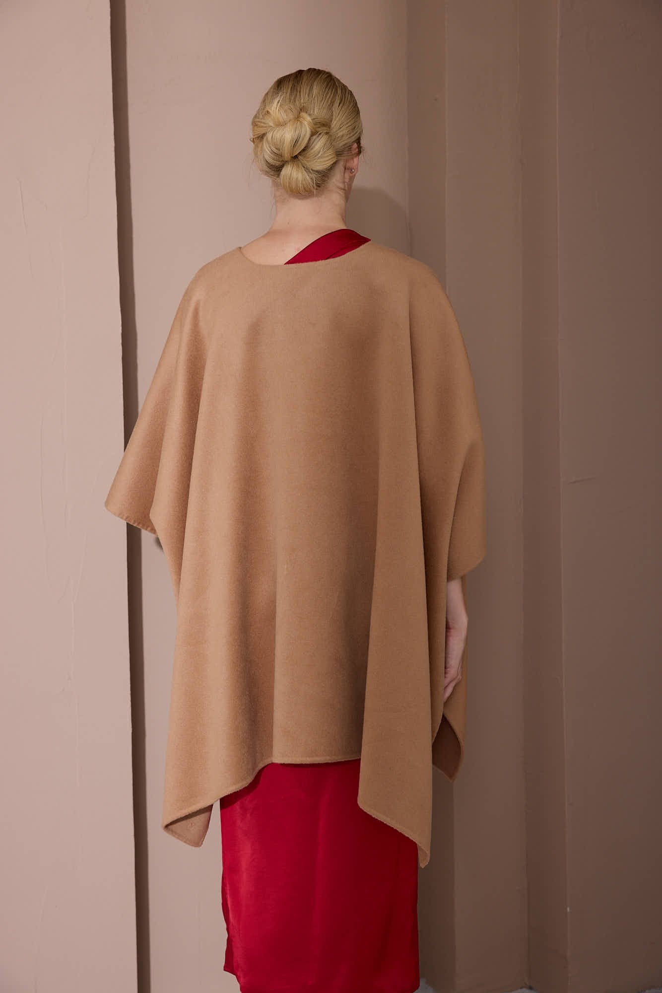 Tinhune Fleur Cape