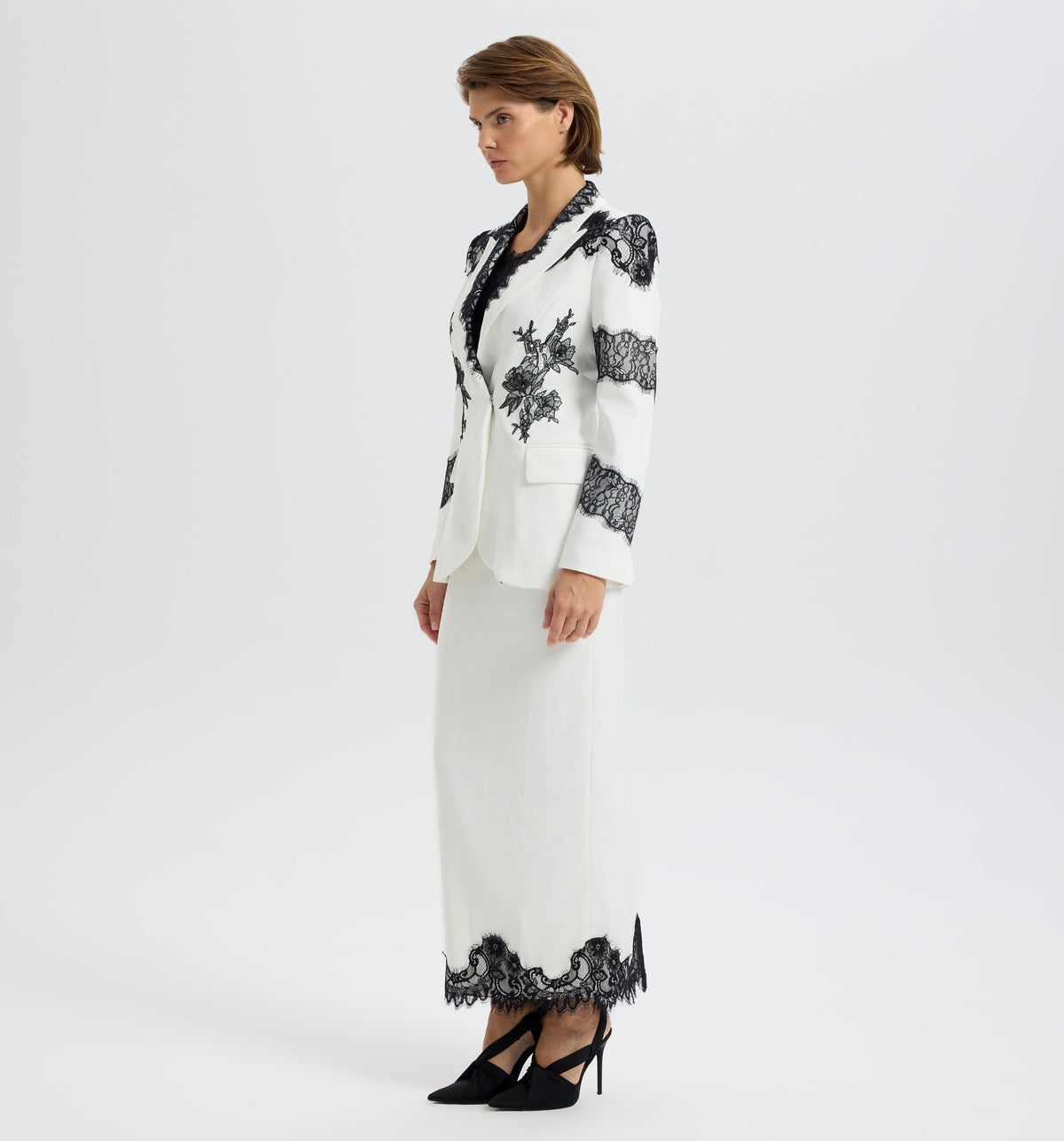 Noir Lace-Filigree
